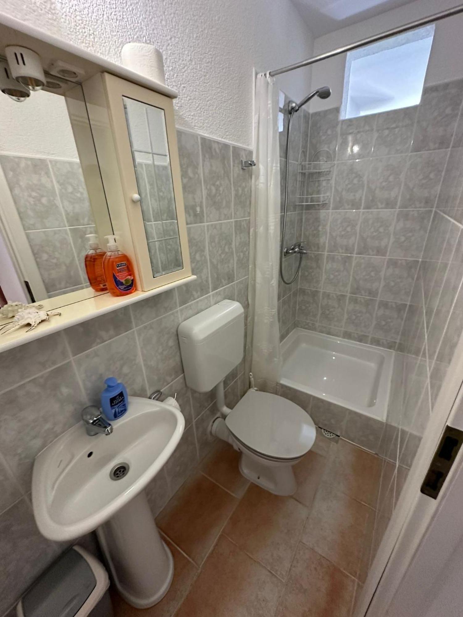 Apartaments Remi Stari Grad Kültér fotó